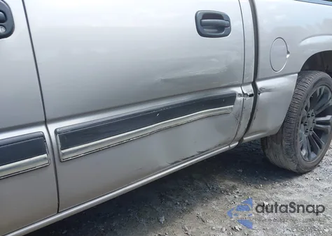 2005 Chevrolet Silverado Ls z USA, uszkodzony, nr VIN 2GCEC13T151101102